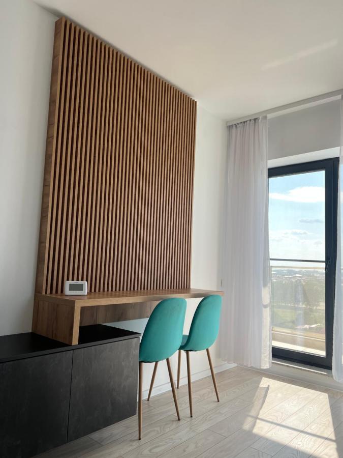 Aparthotel Lake Bukares Bagian luar foto