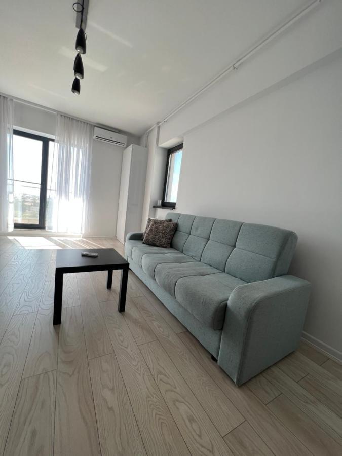 Aparthotel Lake Bukares Bagian luar foto